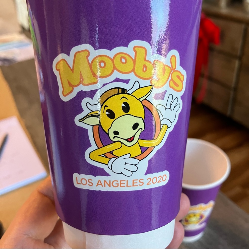 Two Mooby’s purple paper cups from Los Angeles 2020 pop-up - Picture 2 of 6